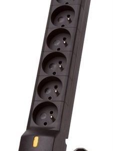 LESTAR 1966004970 teholaajennus 1,5 m 230 AC pistorasia(t) Sisäkäyttöinen Musta