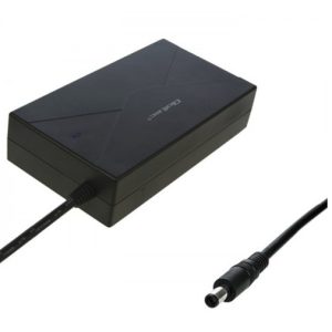 Qoltec 51729 virtalähde/invertteri sisäkäyttöön 150 W musta