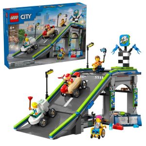 LEGO CITY 60460 No Limits: Kilpa-auto ramppirekka